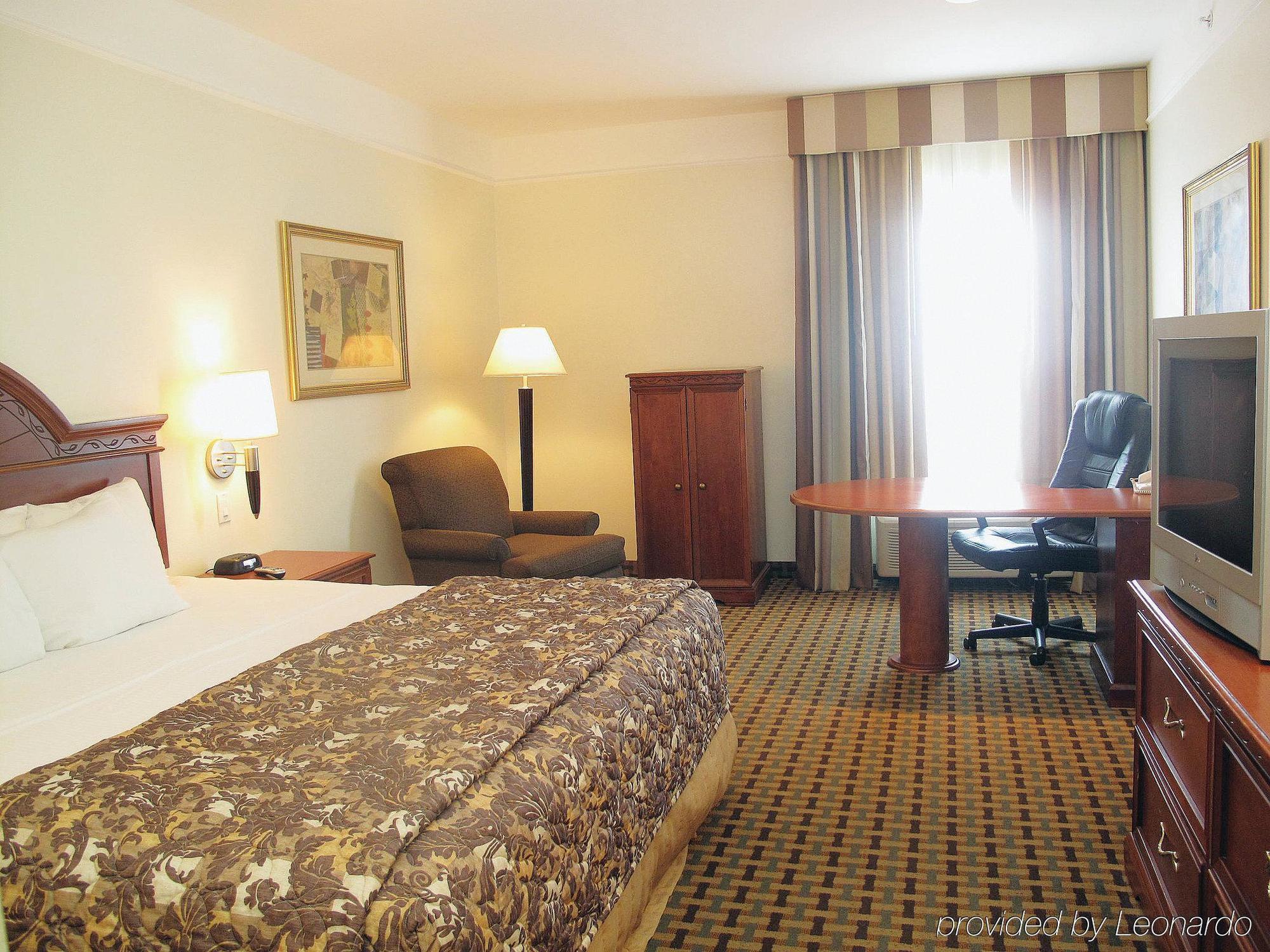 Hotel La Quinta By Wyndham Granbury Exterior foto